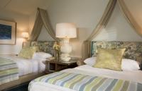 luxury lakeview rooms