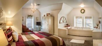 Woodland Roon, Reynolds Mansion B&B