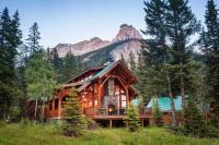Cathedral Mountain Lodge (courtesy Cathedral Mountain Lodge)