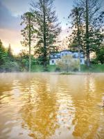 São Miguel's iron rich mineral hot springs are a treat!