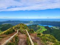 the quintessential viewpoint of Sete Cidades ~ Miradouro da Boca do Inferno