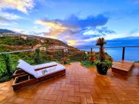 relax on Madeira with truly great views ~ Boutique Suites Les Terrasses